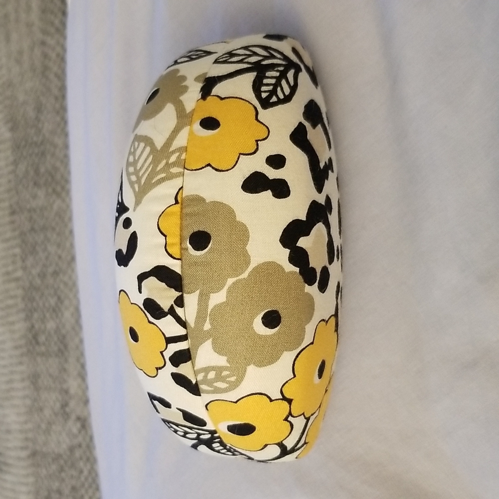 Vera Bradley hard eye glass case